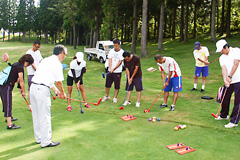 津軽高原ゴルフ場で基本を学ぶ